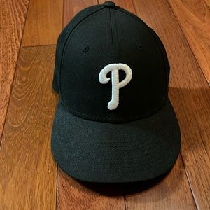 Phillies Black Fitted Hat